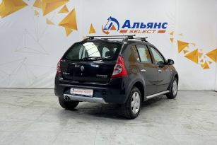 RENAULT SANDERO