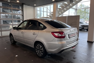 LADA GRANTA