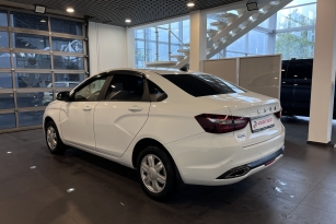 LADA VESTA
