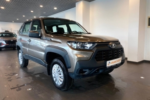 LADA NIVA TRAVEL