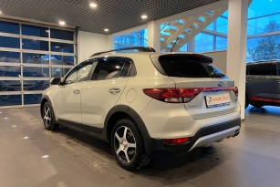 KIA RIO X-LINE