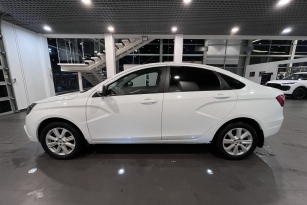 LADA VESTA