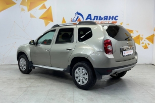 RENAULT DUSTER