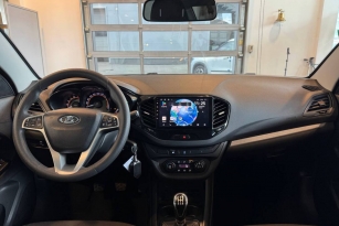 LADA VESTA