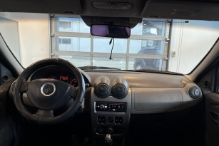 RENAULT LOGAN