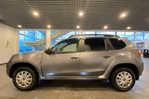 NISSAN TERRANO