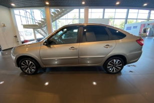 LADA GRANTA