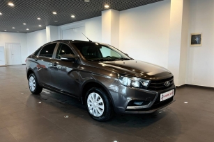 LADA VESTA