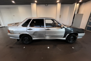LADA 2115