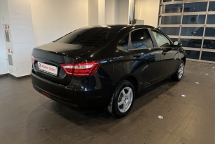 LADA VESTA