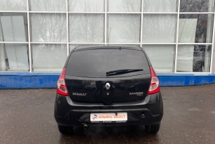 RENAULT SANDERO