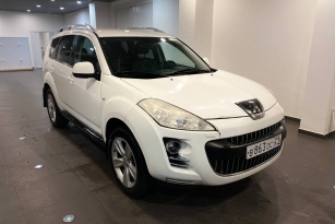 PEUGEOT 4007