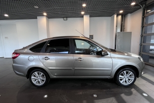 LADA GRANTA
