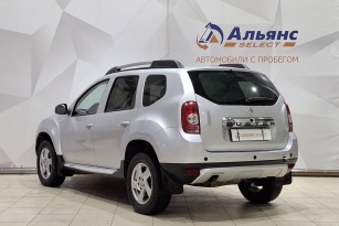 RENAULT DUSTER