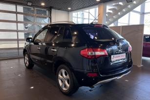 RENAULT KOLEOS