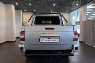 UAZ PICKUP