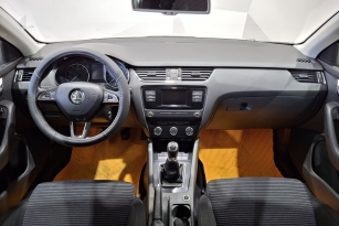SKODA OKTAVIA
