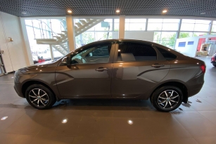 LADA VESTA