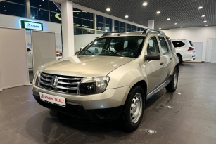 RENAULT DUSTER