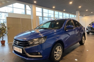 LADA VESTA