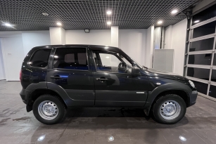 CHEVROLET NIVA