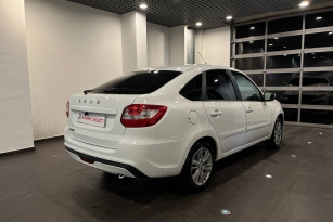 LADA GRANTA