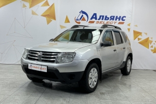 RENAULT DUSTER