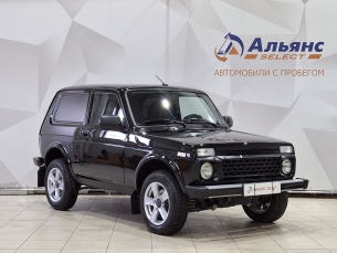 LADA NIVA TRAVEL
