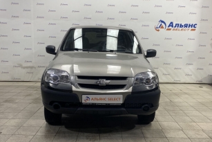 CHEVROLET NIVA