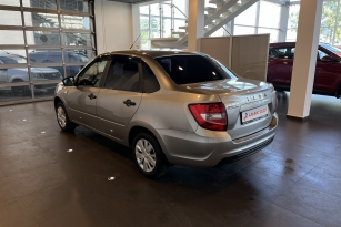 LADA GRANTA