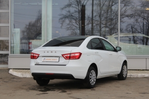 LADA VESTA