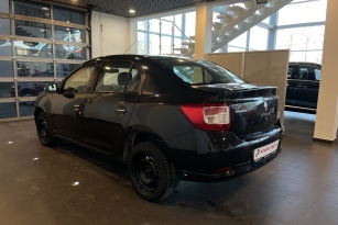 RENAULT LOGAN