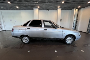 LADA 2110