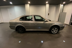 SKODA OKTAVIA