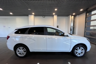 LADA VESTA