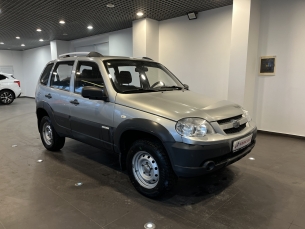 CHEVROLET NIVA