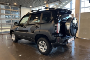 LADA NIVA TRAVEL
