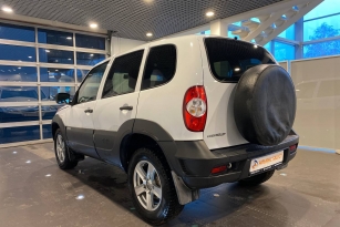 CHEVROLET NIVA