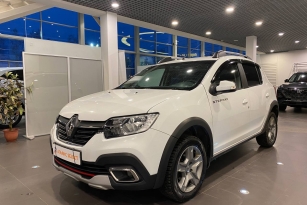 RENAULT SANDERO STEPWAY