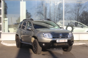 RENAULT DUSTER