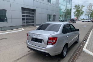 LADA GRANTA