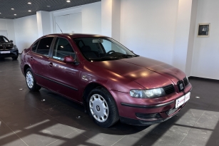 SEAT TOLEDO