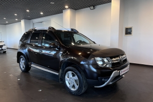 RENAULT DUSTER