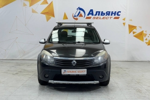 RENAULT SANDERO