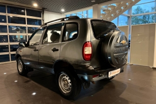 ШЕВРОЛЕ NIVA