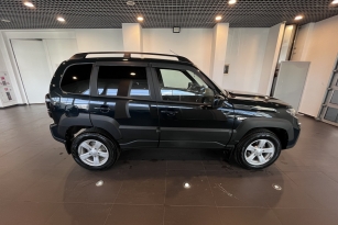 LADA NIVA TRAVEL