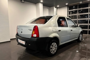 RENAULT LOGAN