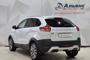 LADA XRAY