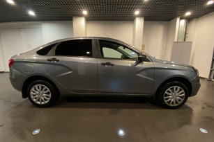 LADA VESTA