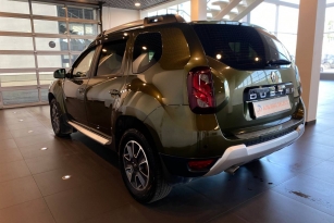 RENAULT DUSTER
